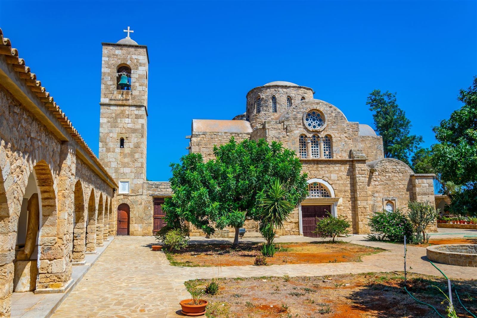 Innenhof des Klosters Saint Barnabas bei Famagusta